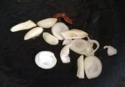 炸好的肉丸子怎么红烧