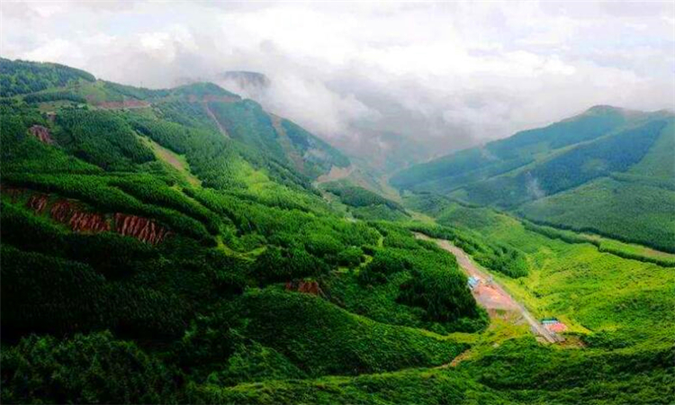 六盘山在哪里