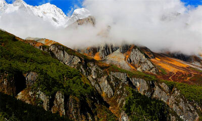 贡嘎山在哪里