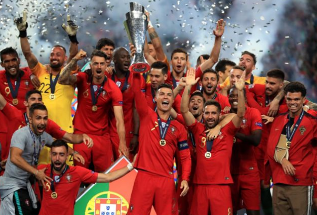葡萄牙国家男子足球队成员，球王C罗得分利器分析
