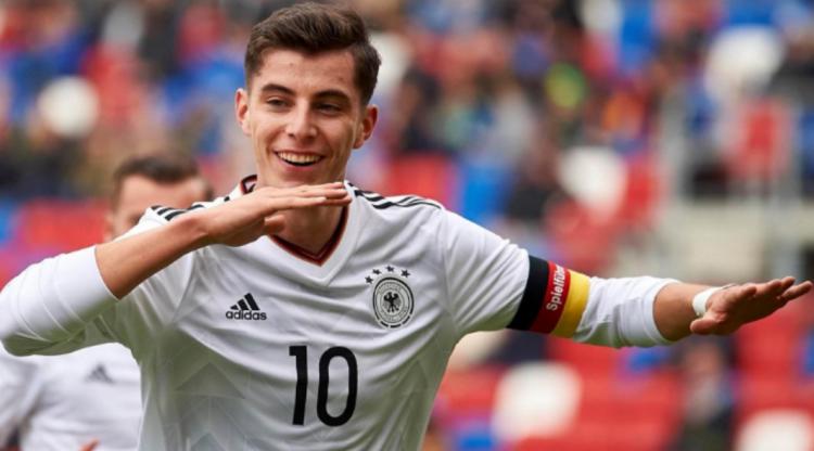 德國國家男子足球隊隊員，鋒霸世界波功力得分利器