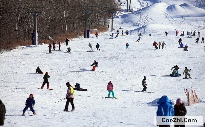 国内必去十大滑雪场滑雪