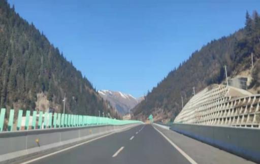 鹧鸪山自驾游攻略