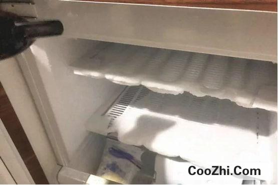 冰箱门吸不住的处理方法