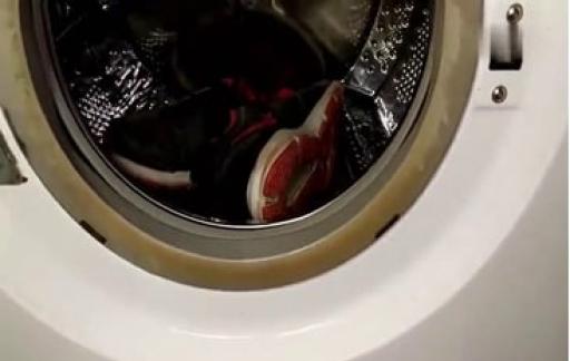 用洗衣机洗鞋子的危害有哪些