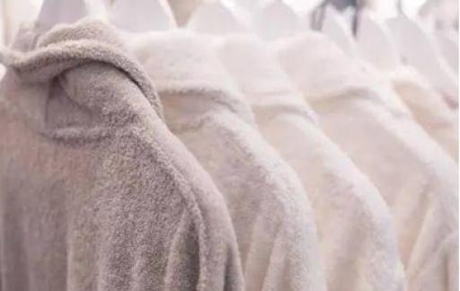 收藏纯棉衣物的方法