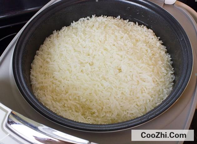 米饭不够火候夹生怎么办如何重煮