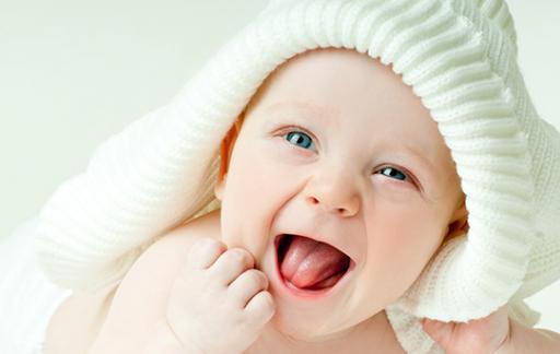 如何让宝宝开心大笑的小技巧