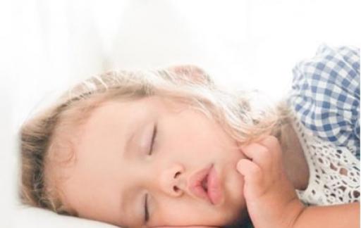 孩子睡觉磨牙的“幕后元凶”是什么