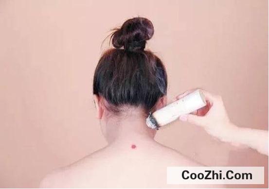 背部感觉钻风能艾灸吗