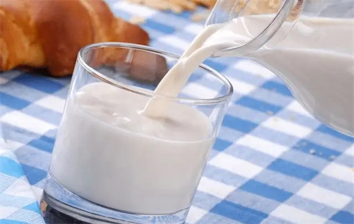 什么时候喝牛奶能减肥