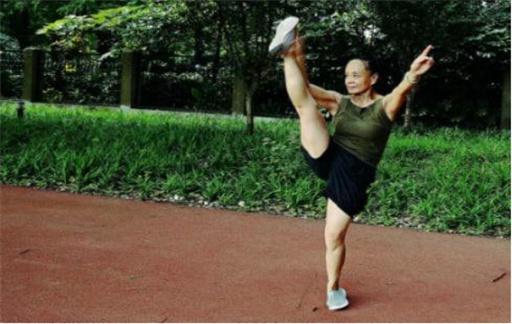 没时间健身可以做什么动作