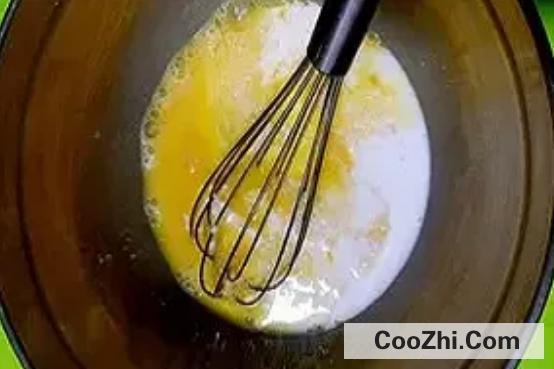 炫彩鸡蛋玉米卷具体怎么做