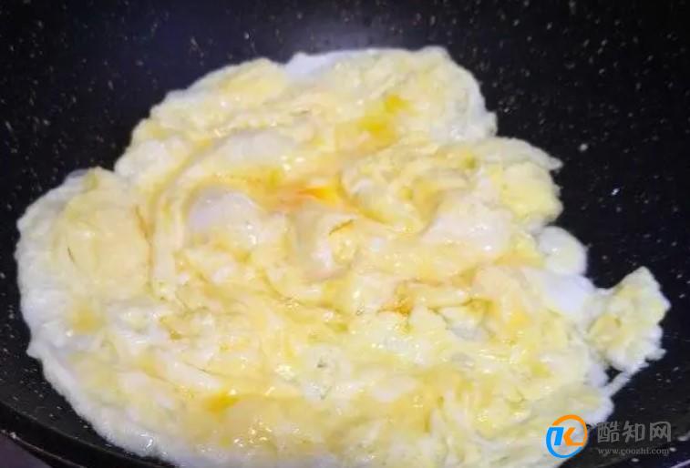 大葱炒鸡蛋的简单做法