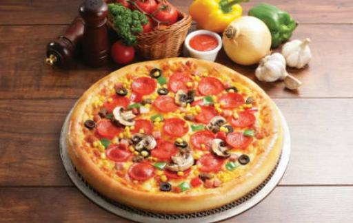 披萨上面一般都放什么蔬菜水果好吃