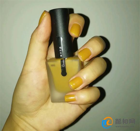 指甲油涂多了发黄怎么回事