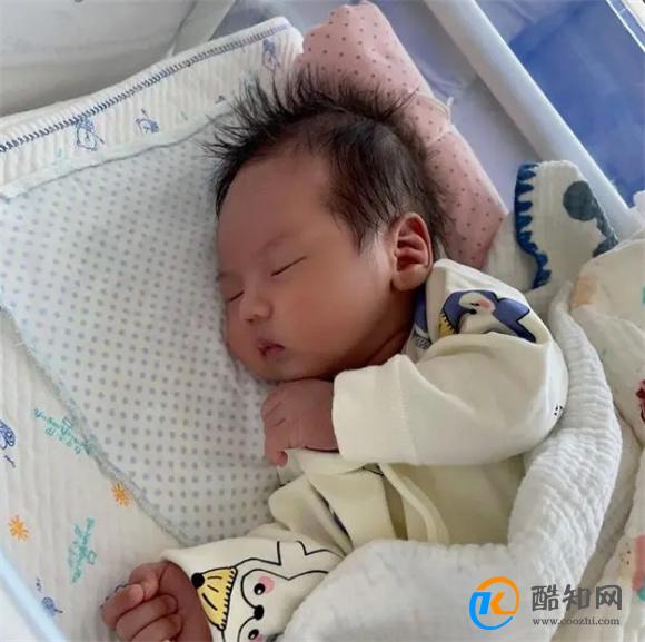 遇到这2种情况,不要继续拍嗝,妈妈别不当回事