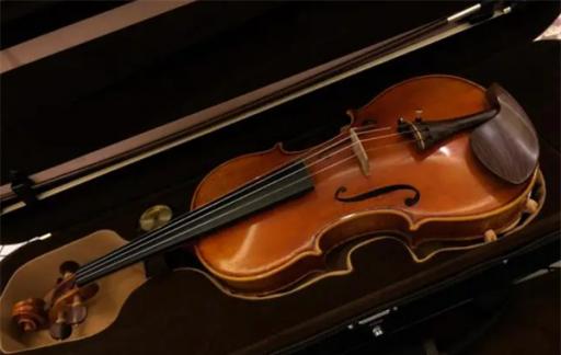 小提琴有几根弦（小提琴的作用和特点）