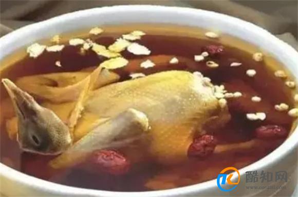 俗话“一鸽胜九鸡”，常吃鸽子肉有什么好处？和什么搭配最好