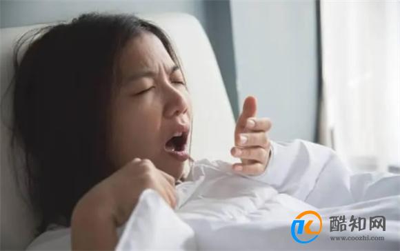 男人每天晨起时抽烟会怎样？或许身体将承担7个后果，劝你尽早改