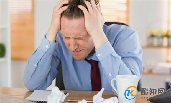 男人每天晨起时抽烟会怎样？或许身体将承担7个后果，劝你尽早改
