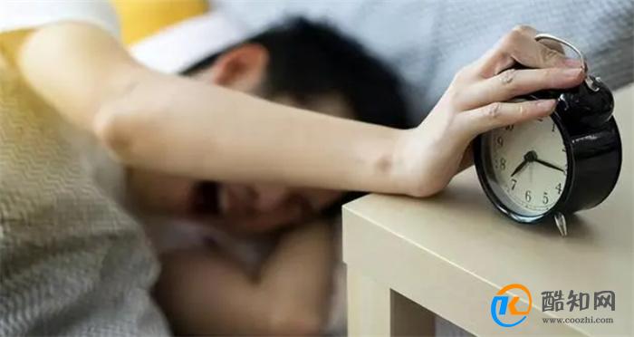 早上空腹喝水  比不吃早饭危害还大  听听医生怎么说