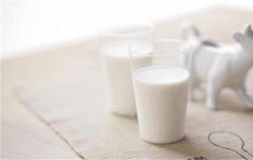 双胞胎一个喝牛奶 一个喝奶粉  3年差距多大 科学选择提升免疫力