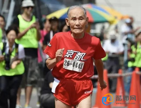 吃得少一点，活得久一点？医生：养成4个好习惯，或有助于长寿