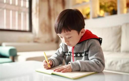 孩子放学后 先玩还是先写作业 顺序不对 影响专注力和学习效率