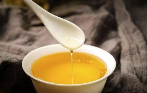 食用油被发现是“肝癌”的加速器，建议：这3种油再香也别吃