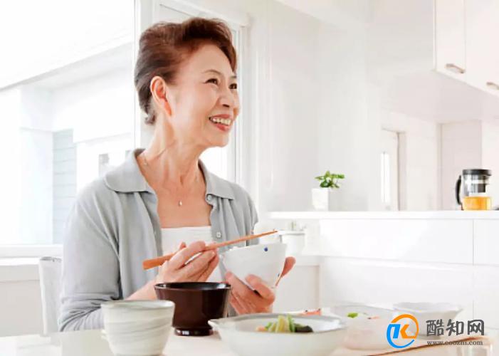 研究发现多聚餐的人很少得癌症 应该在外面吃还是在家吃
