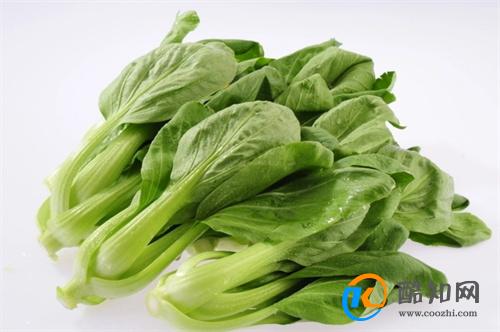 除了牛奶，比较好的养骨食物有3类，年龄大了要想腿脚好，得多吃