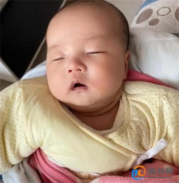 宝宝经常发出4个信号，也暗示着聪明，妈妈应该窃喜