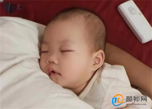 宝宝经常发出4个信号，也暗示着聪明，妈妈应该窃喜