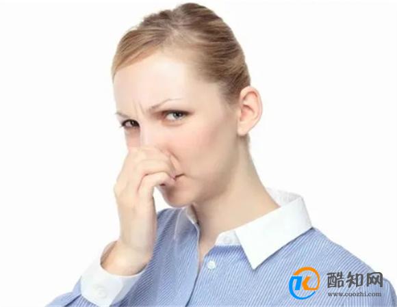 嘴巴里有异味，羞于和人近距离接触？不妨试试这些方法