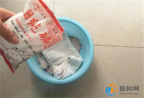 清洗毛巾和抹布  这一招我服  不管多脏多旧  水倒进脏物立马出来