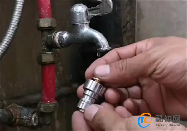 防止洗衣机水龙头漏水 只要用这个小妙招 安全又实用 赶紧试试