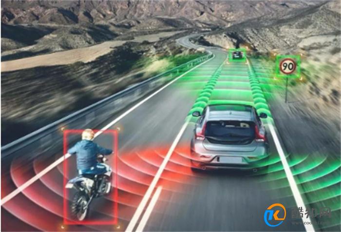 允许自动驾驶  车子边开边充电  全国首条智慧高速公路即将通车