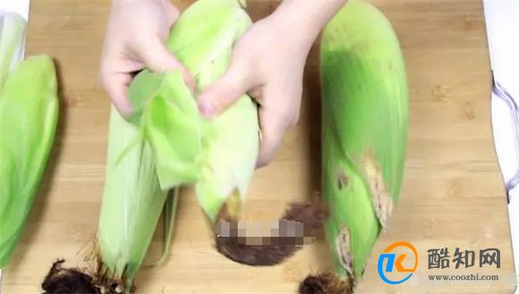煮玉米是冷水还是水开后下锅？大部分人都错了，难怪不香甜没味道