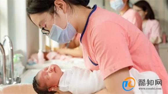 「纯干货」资深护士长照顾0-1岁宝宝，整理出8个宝宝护理小妙招！