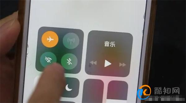 手机充电太慢？做好几点，充电速度快几倍，学会再也不怕手机没电