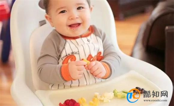 如何让宝宝养成独立吃饭的习惯？做到这7点不愁宝宝不吃饭！