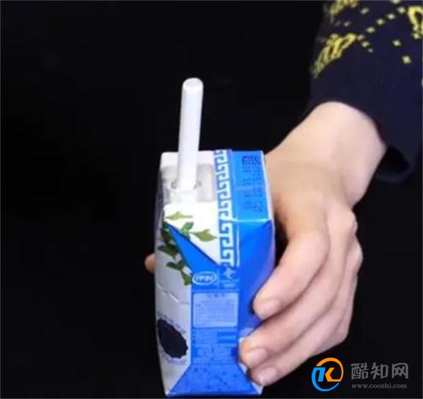 原来酸奶吸管是这么用的，难怪之前总是喝不干净，看完告诉家里人