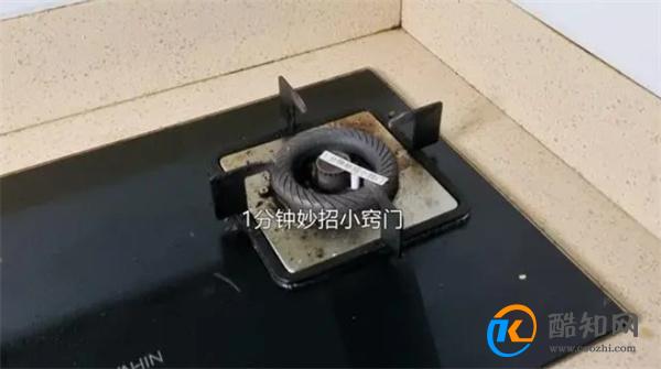 燃气灶左边不能炒菜？我也才清楚，多亏燃气师傅提醒，别乱用了