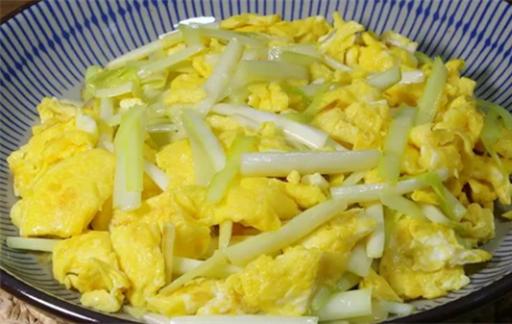 韭黄炒蛋功效和作用 韭菜三种人不宜吃