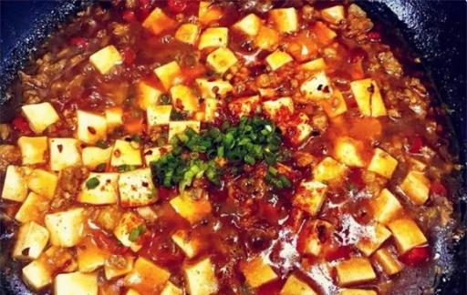 不用下馆子，在家也能做出美味的“麻婆豆腐”，简单超下饭