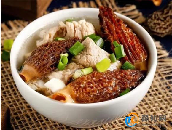 秋冬要多喝“润肺汤” 营养丰富 缓解秋燥 滋阴润肺