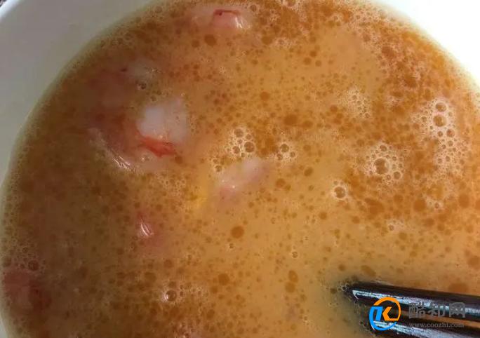 鲜美爽口的“虾仁滑蛋”加一样东西鸡蛋更滑嫩，来看看吧