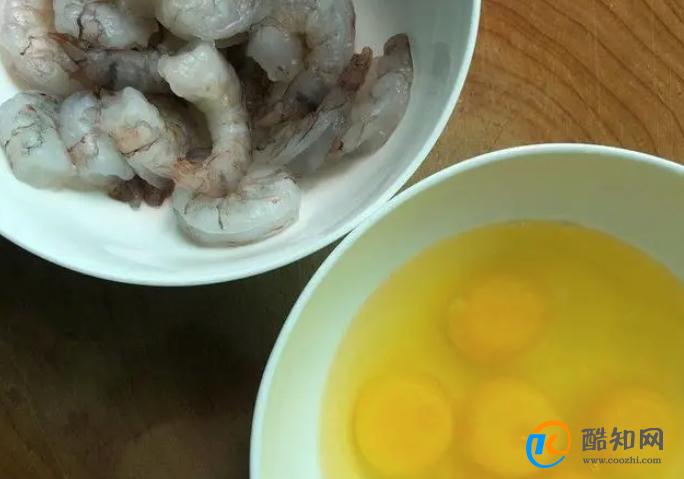 鲜美爽口的“虾仁滑蛋”加一样东西鸡蛋更滑嫩，来看看吧