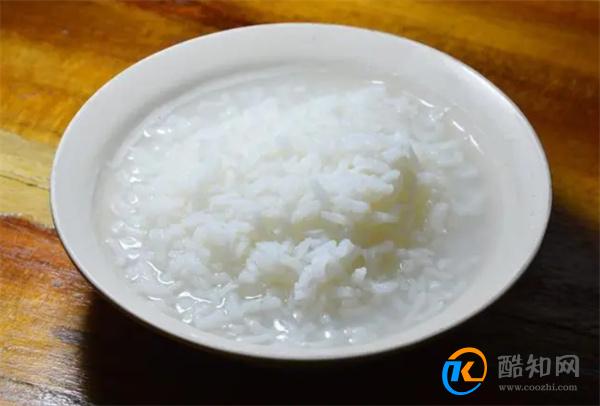 煮大米粥时 牢记这些小窍门 煮好的粥醇香浓郁